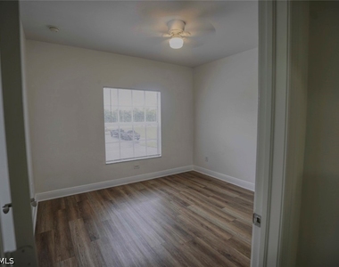 4160 Castilla Circle - Photo Thumbnail 7