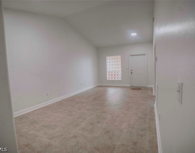 4160 Castilla Circle - Photo Thumbnail 6