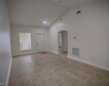 4160 Castilla Circle - Photo Thumbnail 5