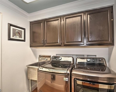 1900 Virginia Avenue - Photo Thumbnail 21