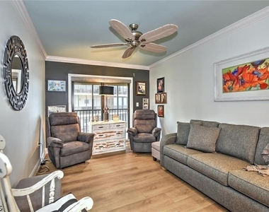 1900 Virginia Avenue - Photo Thumbnail 16
