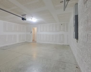 413 Western Avenue S - Photo Thumbnail 15