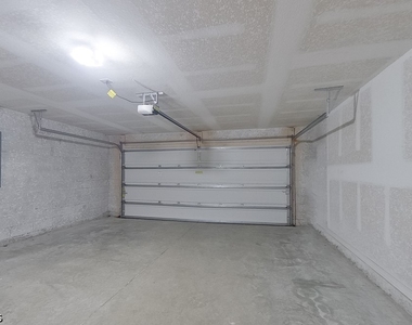 413 Western Avenue S - Photo Thumbnail 14
