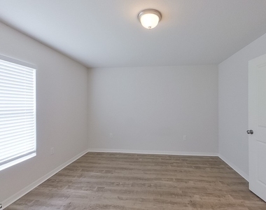 413 Western Avenue S - Photo Thumbnail 11