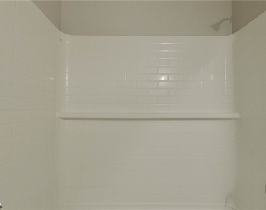 4204 E 5th Street - Photo Thumbnail 21