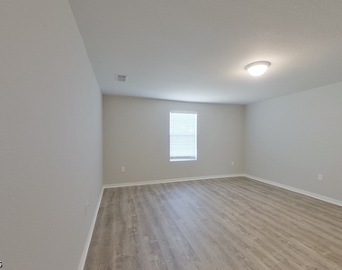 721 Cane Street E - Photo Thumbnail 15