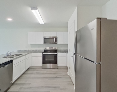 1128 Hayes Avenue S - Photo Thumbnail 1