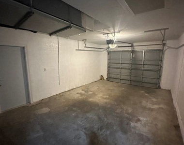 343 Grant Boulevard - Photo Thumbnail 20