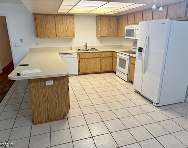 523 Se 6th Terrace - Photo Thumbnail 7