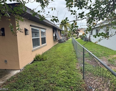523 Se 6th Terrace - Photo Thumbnail 15