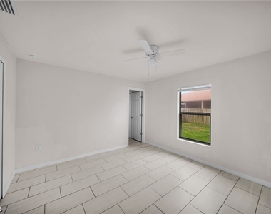 532 Hancock Bridge Pkwy - Photo Thumbnail 11