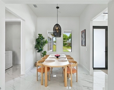 1310 Ne 6th Avenue - Photo Thumbnail 7
