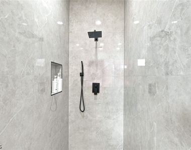 1310 Ne 6th Avenue - Photo Thumbnail 22