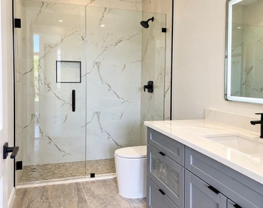 1133 Albany Avenue - Photo Thumbnail 5
