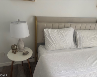 4229 Sw 14th Avenue - Photo Thumbnail 6