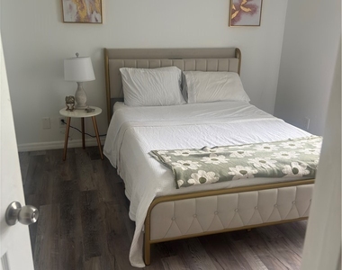 4229 Sw 14th Avenue - Photo Thumbnail 5