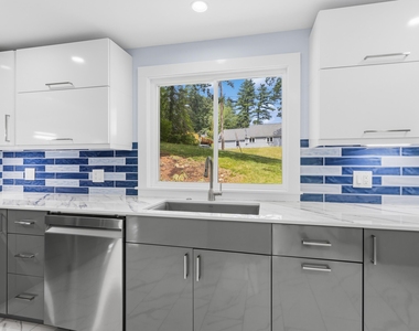 480 Woodlawn Ridge - Photo Thumbnail 14