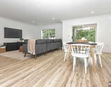 120 Collignon - Photo Thumbnail 3