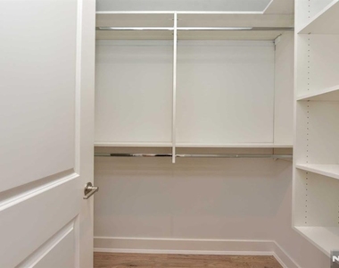 120 Collignon - Photo Thumbnail 29