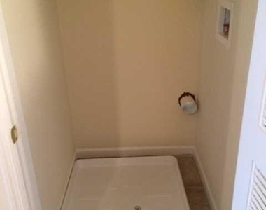 538 Hamilton - Photo Thumbnail 6
