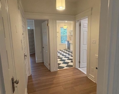 194 Hillside - Photo Thumbnail 4