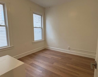 194 Hillside - Photo Thumbnail 7