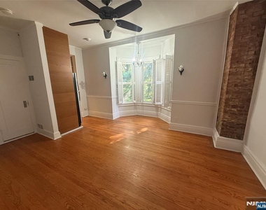 119 Harrison - Photo Thumbnail 3