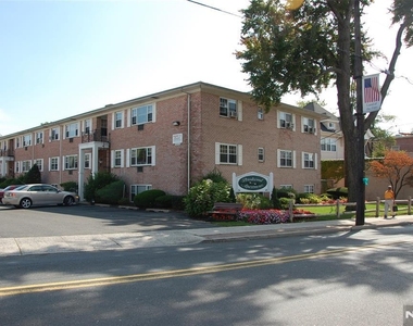 79 Washington - Photo Thumbnail 1