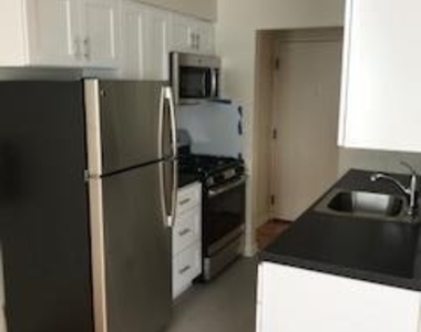 79 Washington - Photo Thumbnail 3