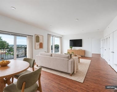 77 Ridge - Photo Thumbnail 3