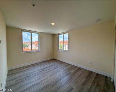 26589 Rosewood Pointe Drive - Photo Thumbnail 10