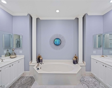 9202 Museo Circle - Photo Thumbnail 19