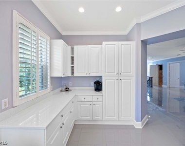 9202 Museo Circle - Photo Thumbnail 13