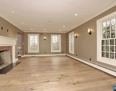 44 W Hill - Photo Thumbnail 9