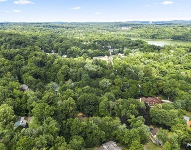 44 W Hill - Photo Thumbnail 32