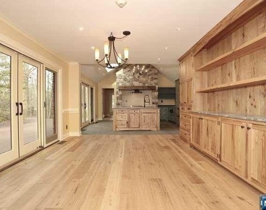44 W Hill - Photo Thumbnail 11