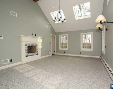 44 W Hill - Photo Thumbnail 17