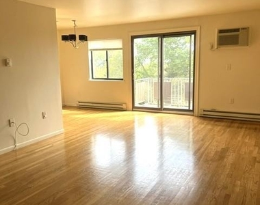 123 Grove - Photo Thumbnail 5