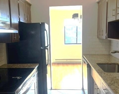 123 Grove - Photo Thumbnail 2