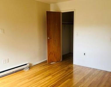 123 Grove - Photo Thumbnail 11