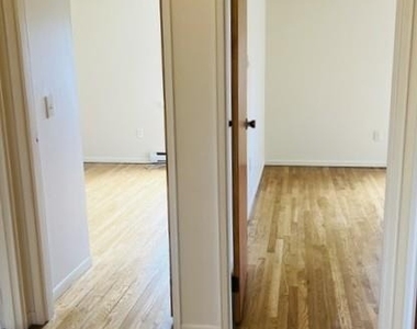 123 Grove - Photo Thumbnail 7
