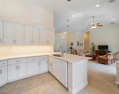 732 7th Avenue N - Photo Thumbnail 16