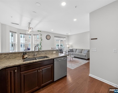 15 Wesmont - Photo Thumbnail 14