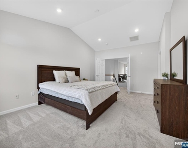15 Wesmont - Photo Thumbnail 27