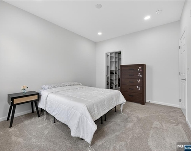 15 Wesmont - Photo Thumbnail 31