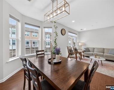 15 Wesmont - Photo Thumbnail 10