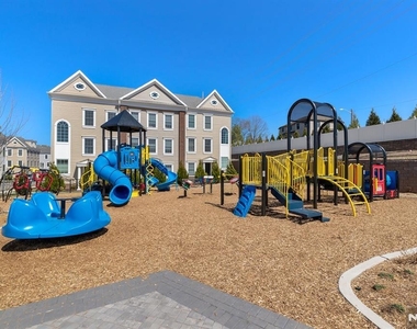 15 Wesmont - Photo Thumbnail 42