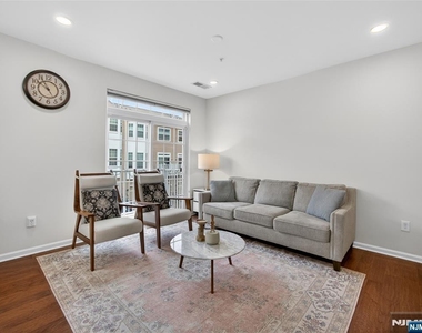 15 Wesmont - Photo Thumbnail 8