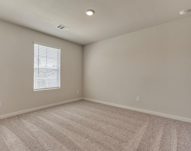 7727 Bergamot Circle - Photo Thumbnail 29