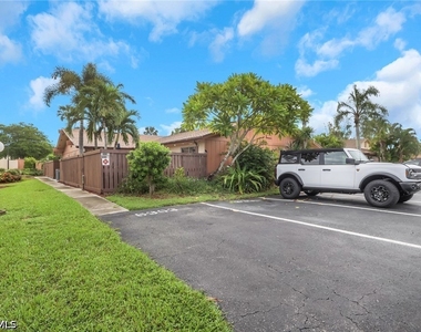 6303 Royal Woods Drive - Photo Thumbnail 24